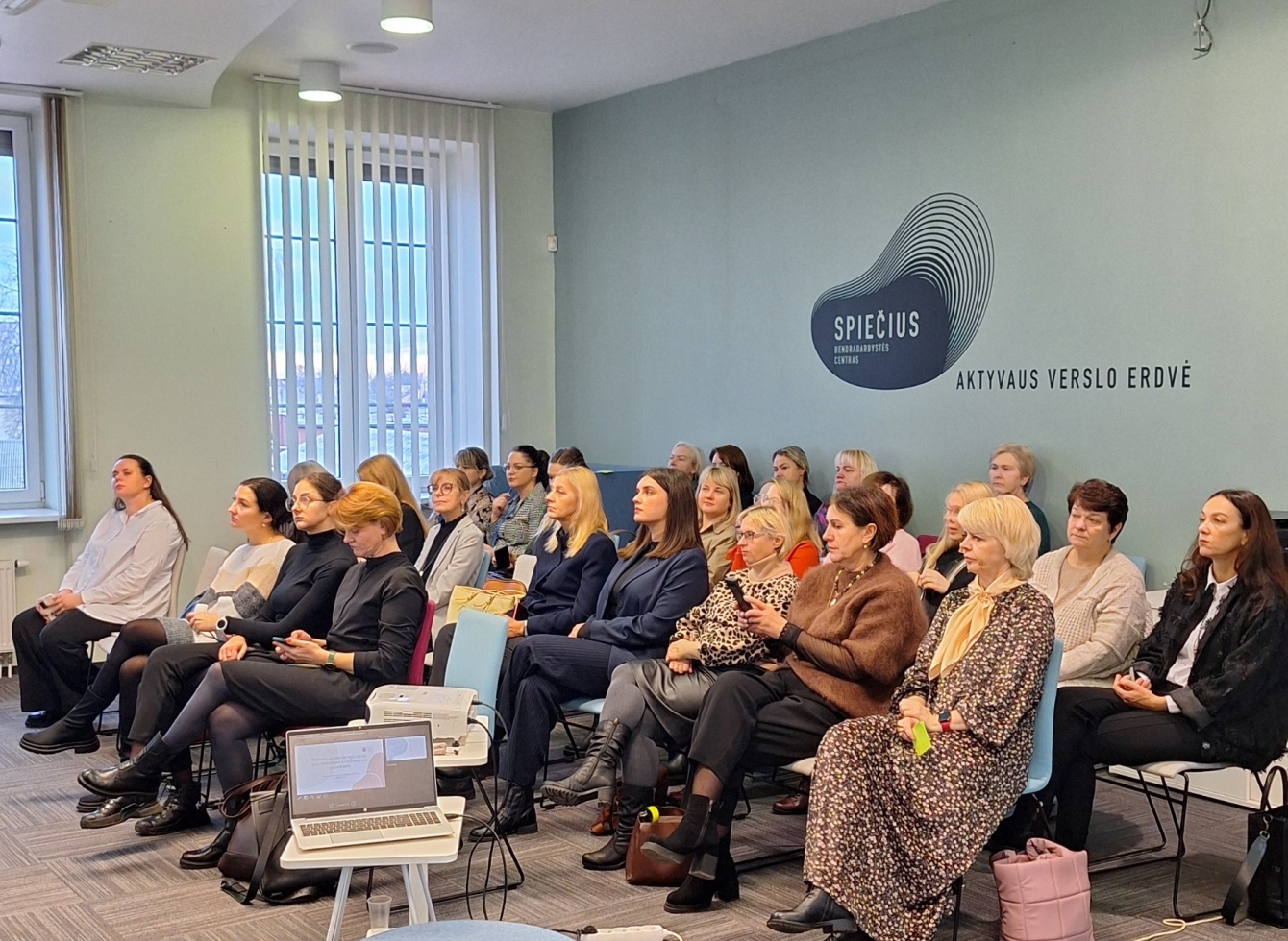 Akimirkos iš konferencijos – „Smurto artimoje aplinkoje priežastys, pasekmės ir pagalbos galimybės“