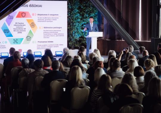 Ukmergės rajono savivaldybės atstovai...