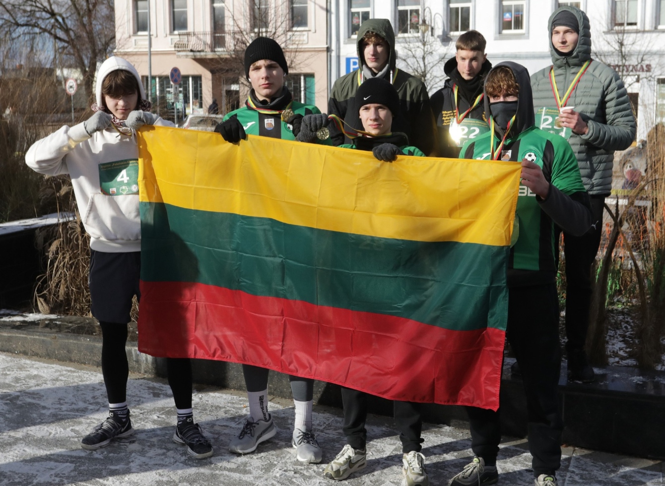 Vasario 16-osios tradicinio bėgimo „Pabaiskas-Ukmergė“ akimirkos