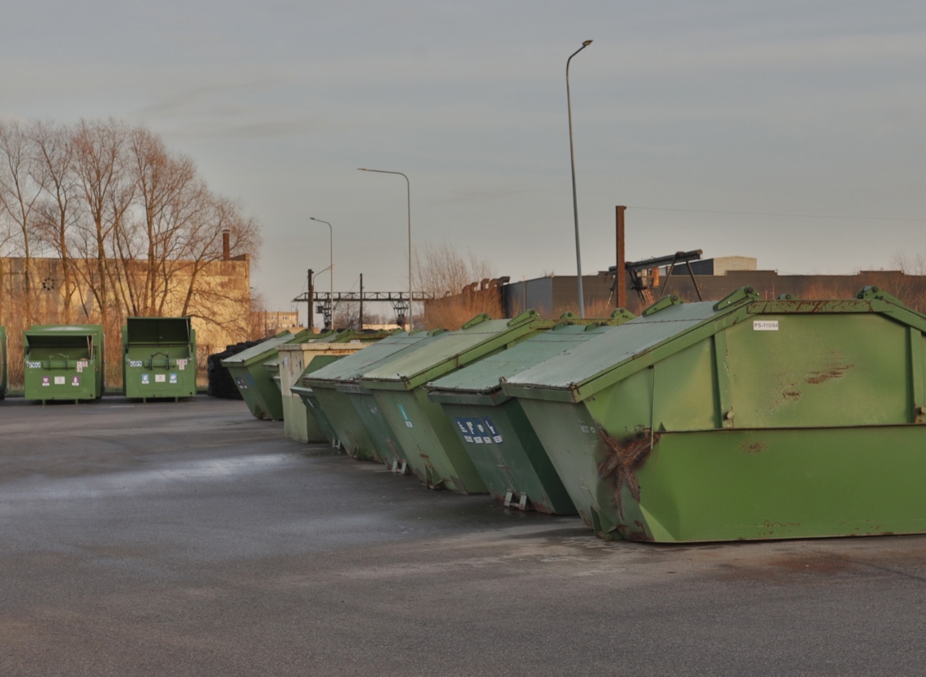 didelių gabaritų atliekų surinkimo aikštelė