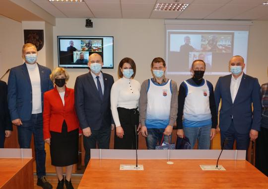 Pratęsiamas naujų pirmosios pagalbos rinkinių vairuotojams terminas