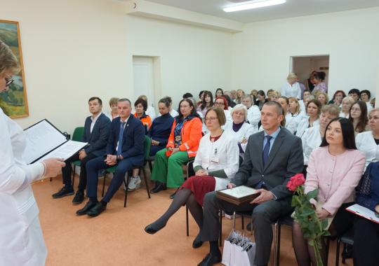 Diplomatas V. Ušackas Ukmergėje pristatė savo knygą