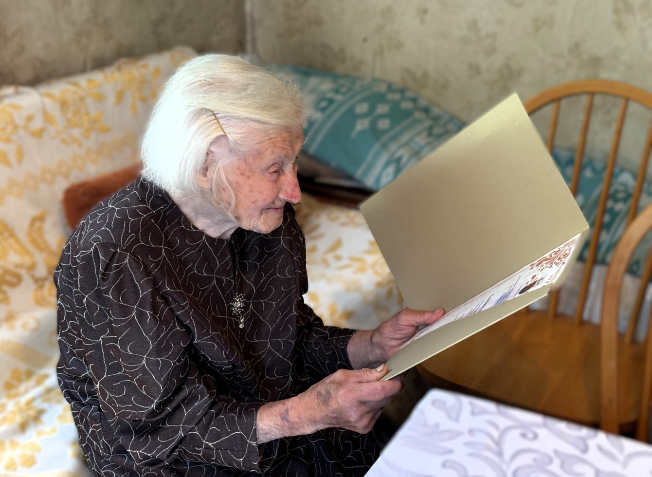 Šimtmetį pasitikusi Lėno kaimo gyventoja A. Dirsienė: „Gyvenu ir tiek“