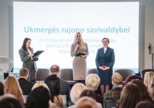 Molėtų rajono delegacija Ukmergėje sėmėsi gerosios patirties švietimo ir...
