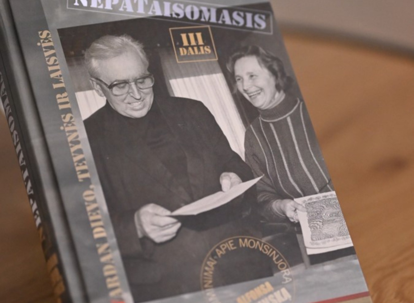 Pristatyta monsinjoro A. Svarinsko 100-osioms metinėms skirta knyga „Nepataisomasis“