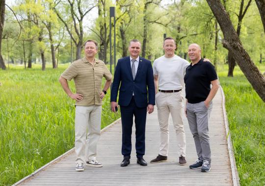 Kviečiama jungtis prie karo komendantūrų