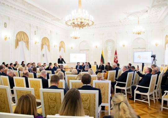 Gilino žinias viešųjų ir privačių interesų derinimo bei konfliktų...