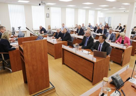 Daugiau nei 100 „Enefit“ elektromobilių įkrovimo stotelių nuo šiol...