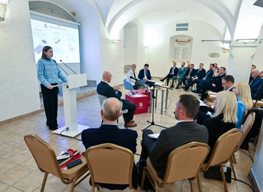 Savivaldybių vadovai susitiko su Krašto apsaugos ministerijos vadovybe