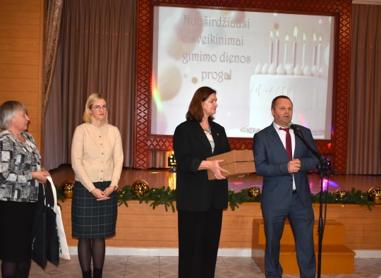 Jasiuliškių socialinės globos namuose pagerbti jubiliatai 
