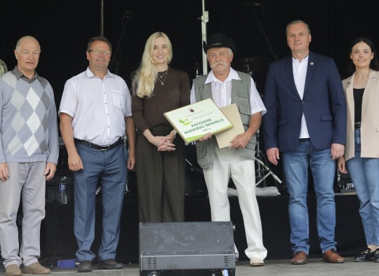 Taujėnuose šurmuliavo Derliaus šventė ir paminėtas 430 metų jubili