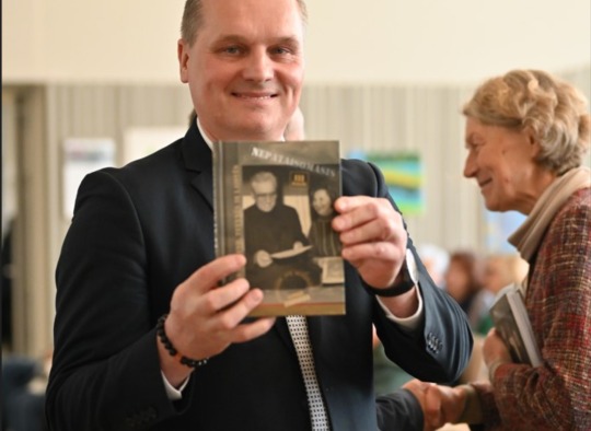 Pristatyta monsinjoro A. Svarinsko 100-osioms metinėms skirta knyga „Nepataisomasis“