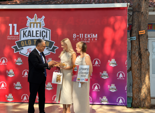 Delegacijos narės Turkijoje