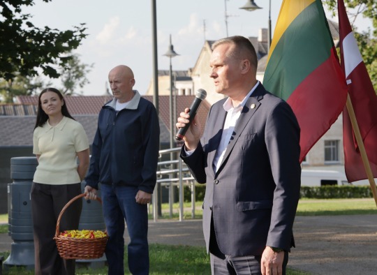 Baltijos kelio dieną Ukmergėje – muzika, bendrystė ir spalvingas piknikas