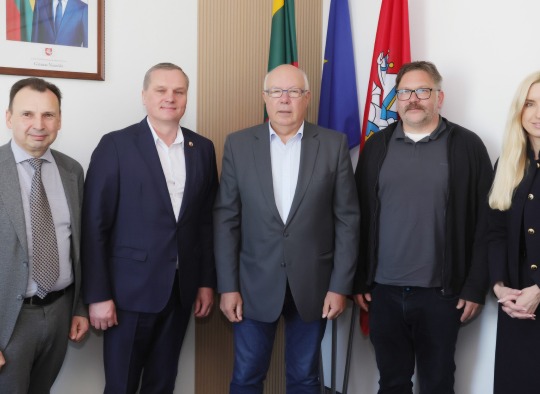 Istorinė akimirka - Ukmergėje pasirašyta jungtinės partnerystės sutartis dėl „Airtech“ metodinio centro steigimo