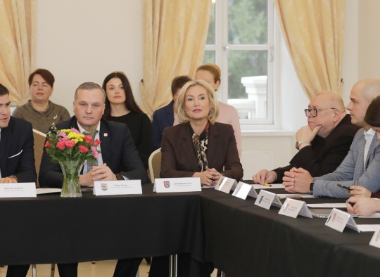 Posėdžio akimirkos