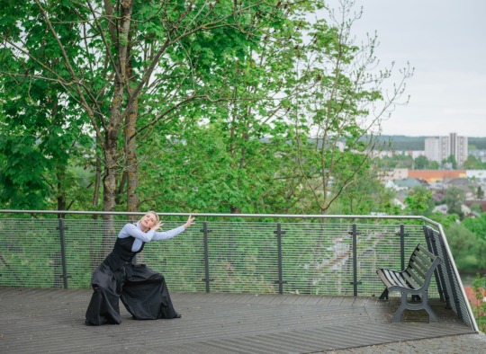 Šeiko šokio teatro spektaklis–istorinė ekskursija „Šachas Prūsijai. Luizė Mėmelyje“__Nuotr. autorė Toma Samuolė