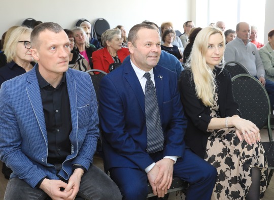 Iš dešinės: R.Kolka, E.Kuodelis, I.Pračkailė