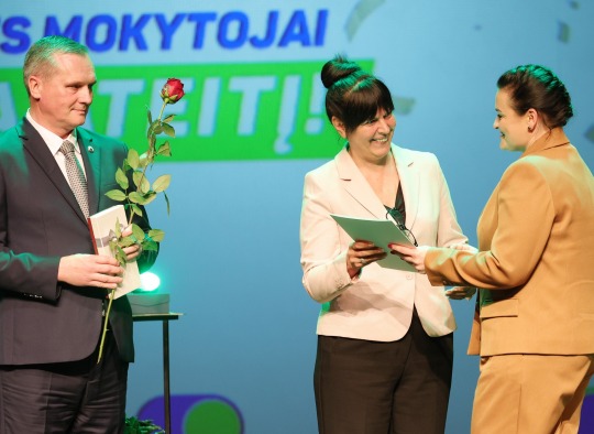 Mokytojų dieną Ukmergėje skambėjo padėkos ir sveikinimai pedagogams