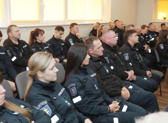 Angelų sargų dienos proga – sveikinimai policijos pareigūnams