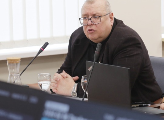 Posėdžio akimirkos