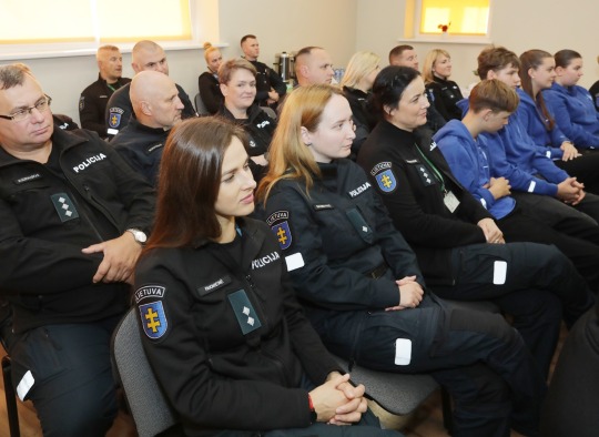 Angelų sargų dienos proga – sveikinimai policijos pareigūnams