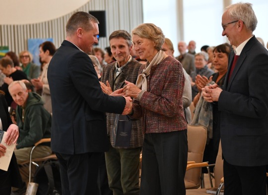 Pristatyta monsinjoro A. Svarinsko 100-osioms metinėms skirta knyga „Nepataisomasis“