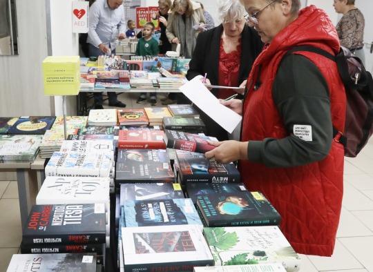 Ukmergėje įvyko knygų mugė „Aš tik pažiūrėsiu“