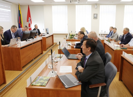 Posėdžiavo Ukmergės rajono savivaldybės taryba