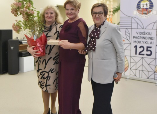 Vidiškių mokykla skaičiuoja 125-uosius metus