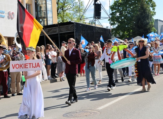 Šventinės eitynės Ukmergėje - vienas miestas, tūkstančiai žingsnių, viena nuotaika