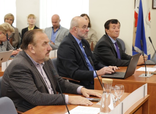 Posėdžiavo Ukmergės rajono savivaldybės taryba
