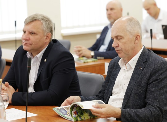Posėdžiavo Ukmergės rajono savivaldybės taryba