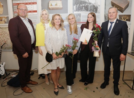 Gabių vaikų ir jaunimo apdovanojimų akimirkos