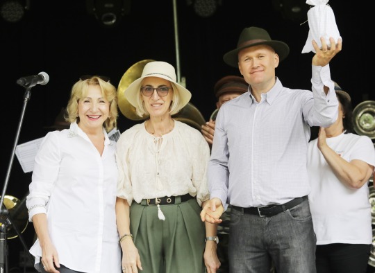 Taujėnuose šurmuliavo Derliaus šventė ir paminėtas 430 metų jubili