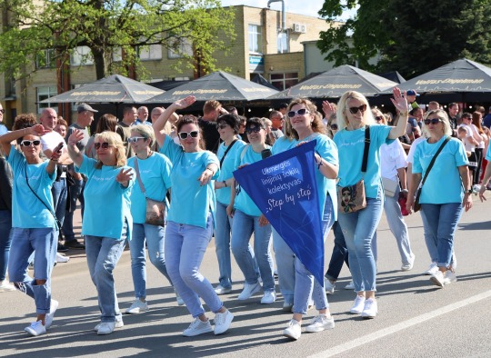 Šventinės eitynės Ukmergėje - vienas miestas, tūkstančiai žingsnių, viena nuotaika