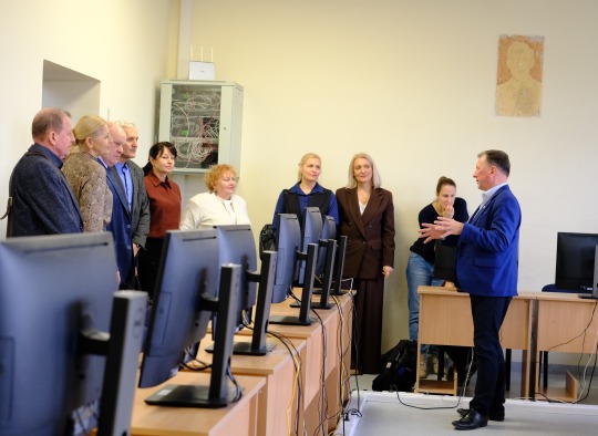 Švietimo įstaigų vadovų vizito akimirkos