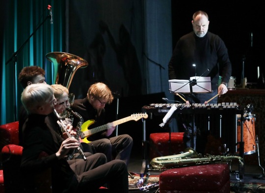 Miesto architektūros pažinimas per muzikos ritmus