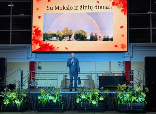 Rugsėjo 1-oji Ukmergėje – ypatingi svečiai, naujų mokslo metų pradžia ir prasmingi linkėjimai