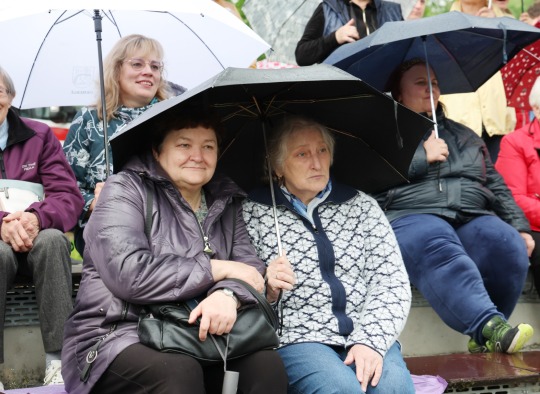 „Ant kalno klevelis“ – pirmasis tarptautinis folkloro festivalis sujungė miestus, tradicijas ir širdis
