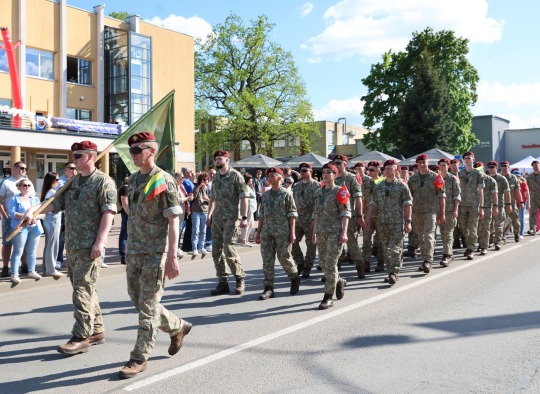 Šventinės eitynės Ukmergėje - vienas miestas, tūkstančiai žingsnių, viena nuotaika