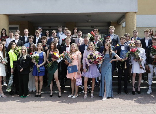 Jono Basanavičiaus gimnazijos abiturientų paskutinis skambutis