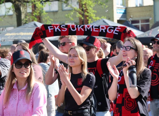 Šventinės eitynės Ukmergėje - vienas miestas, tūkstančiai žingsnių, viena nuotaika