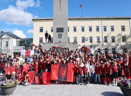 Šventinės eitynės Ukmergėje - vienas miestas, tūkstančiai žingsnių, viena nuotaika